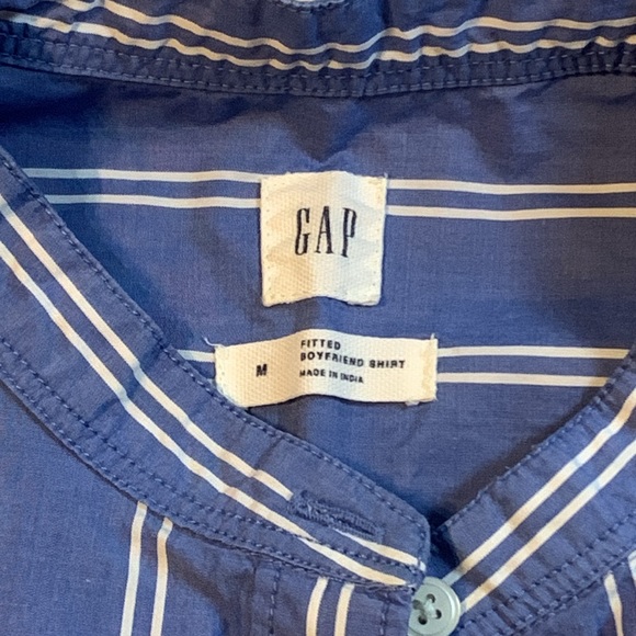 Women’s mandarin collared striped button down shirt - Picture 3 of 5